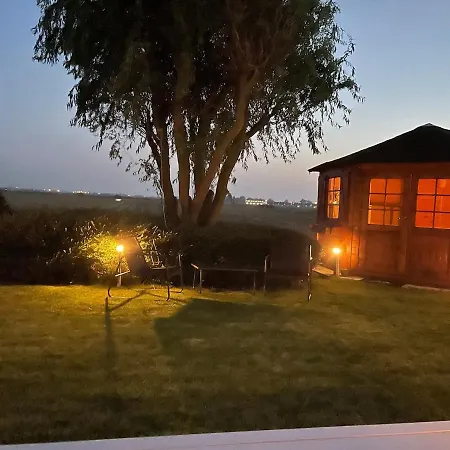 בית נופש Atmospheric, Quietly Located Polder With Private P *