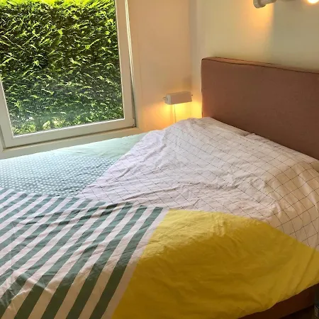 בית נופש Atmospheric, Quietly Located Polder With Private P דה האן