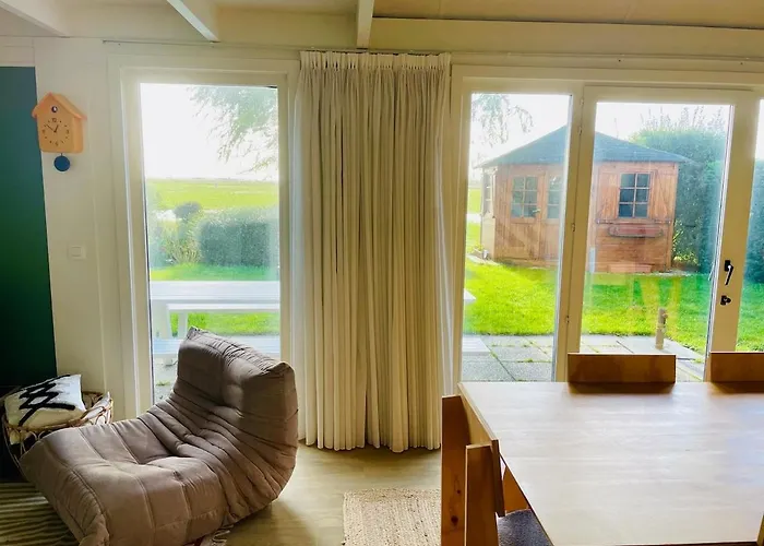 Atmospheric, Quietly Located Polder With Private P * דה האן