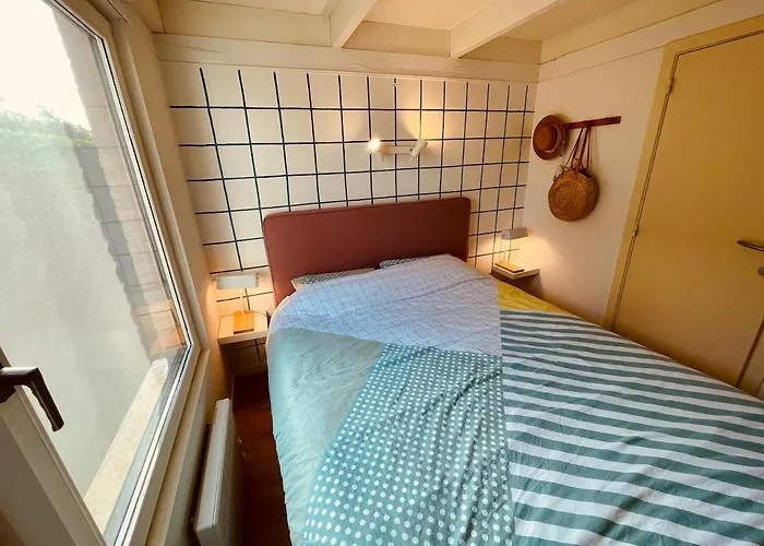 בית נופש Atmospheric, Quietly Located Polder With Private P *